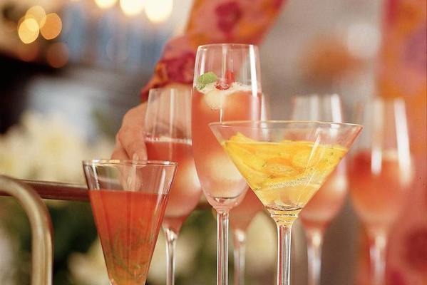 sparkling rosé cocktail