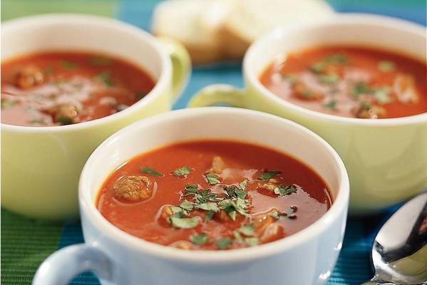 tomato soup with meatballs