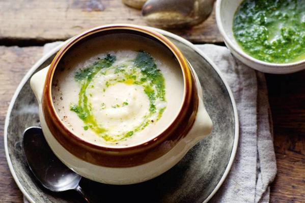 celeriac soup with parsley oil