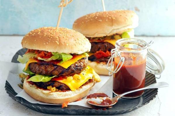 double cheeseburger with tomato-onion-pickle relish