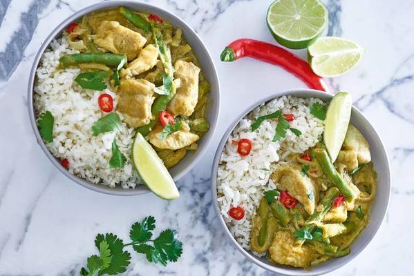 thai curry with cauliflower rice and fish fillet