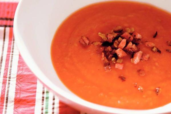 tomato soup with bacon