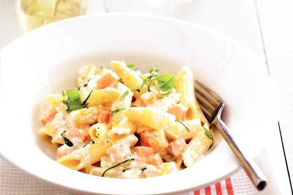 penne with asparagus and salmon