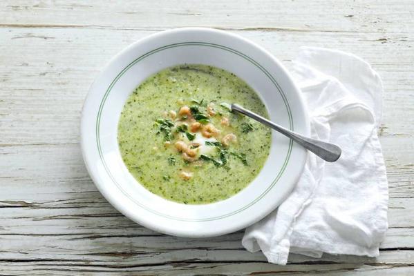 cucumber soup with prawns