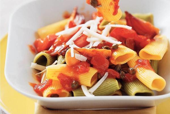 maccheroni with stewed vegetables