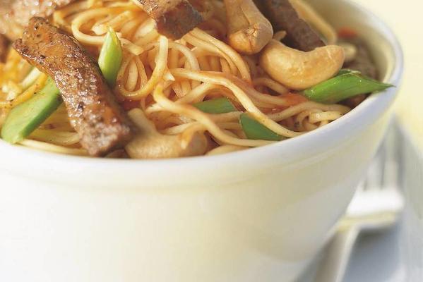 vietnamese noodles with roast beef