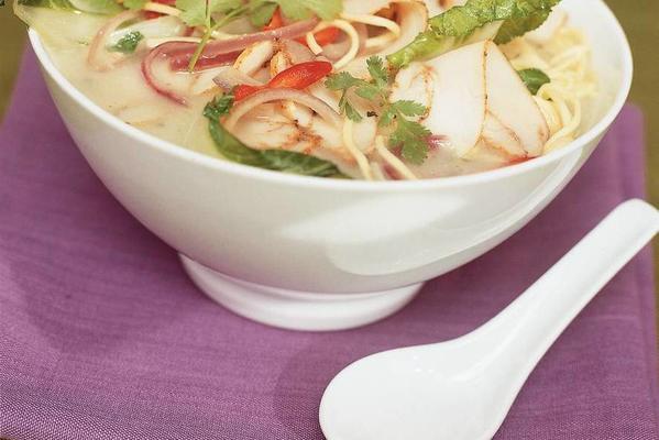 thai wok soup with chicken and bok choy