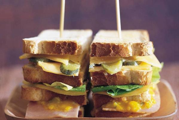 mango-cheddar club sandwich