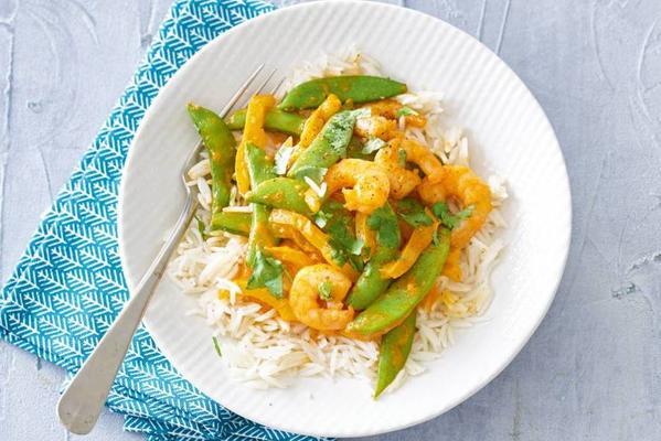 red shrimp curry with sugarsnaps