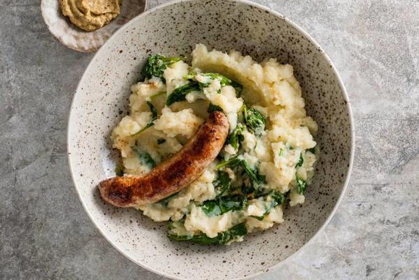 stew with spinach, cauliflower and lincolnshire bratwurst