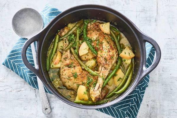 stewed chicken in apple juice with green beans and potato