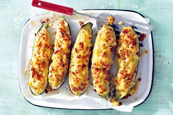 zucchini filled with risotto from the oven
