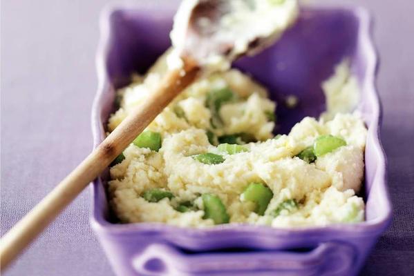 mashed potatoes with celery