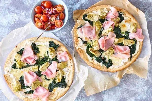pizza bianca with ham, spinach and artichoke