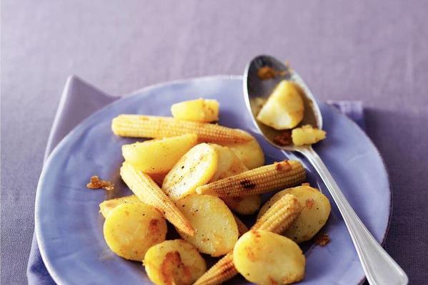 potatoes with corn cobs