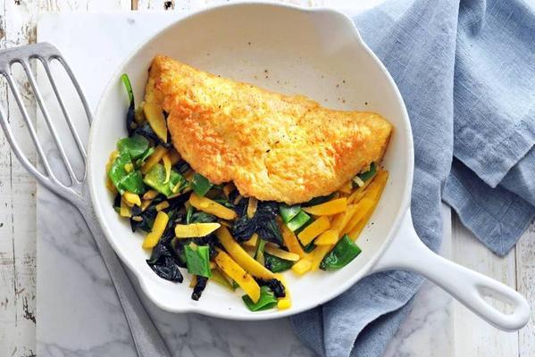fast cauliflower omelet with stir-fry vegetables