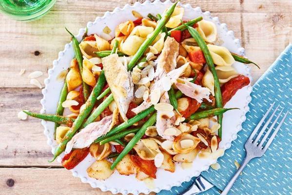 pasta with green beans and smoked mackerel