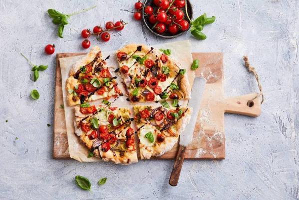 gluten-free pizza caprese with smoked chicken