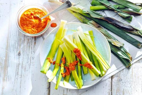grilled leeks with romesco