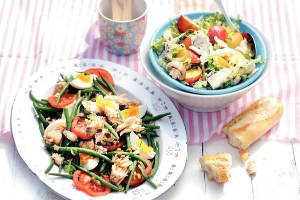 endive salad with gorgonzola