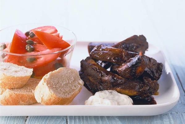 fast spareribs with tomato salad