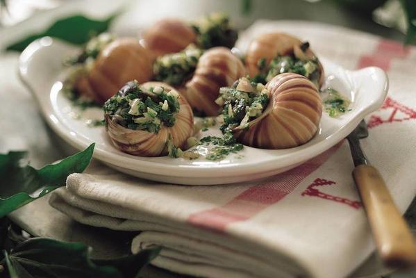 Snails with garlic butter
