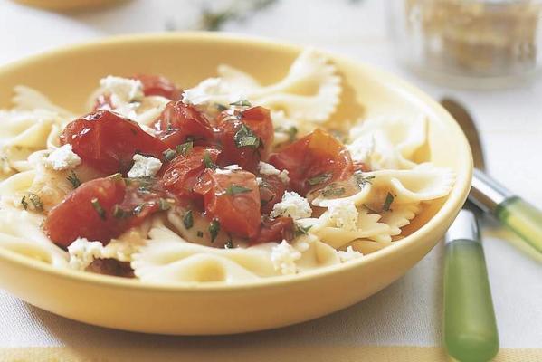 spicy pasta with goat's cheese