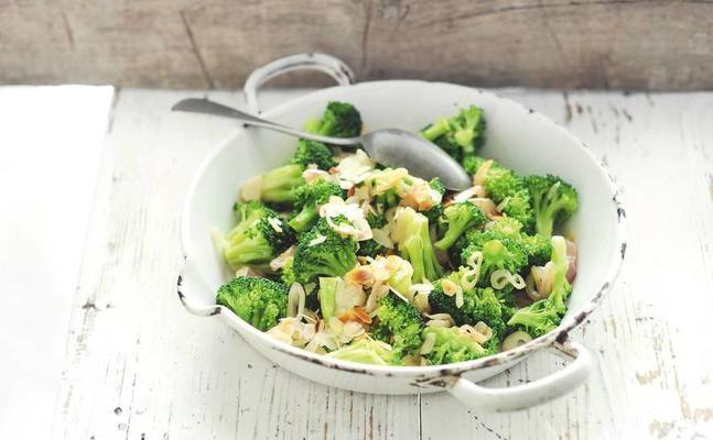 broccoli with lambrusco and shallot