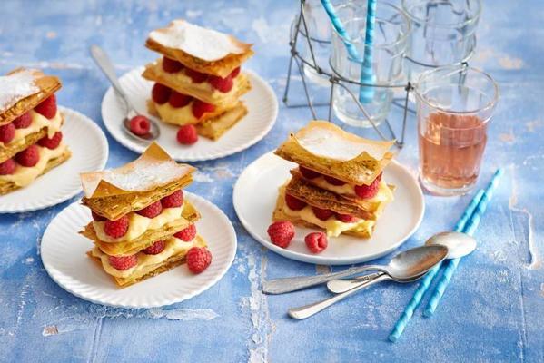 millefeuilles with cream and raspberries