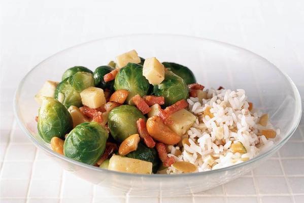 Brussels sprouts with spicy cheese
