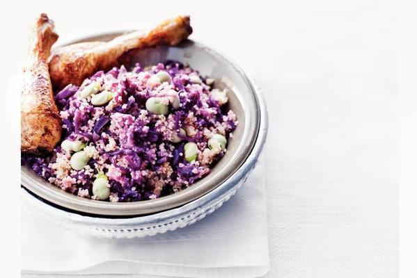 ovendrum sticks with red cabbage couscous
