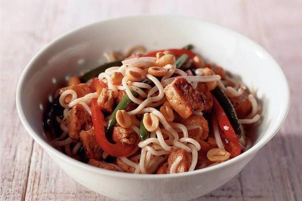 noodles with black pepper sauce
