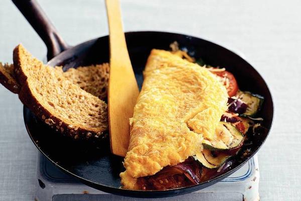 cheese omelette with zucchini