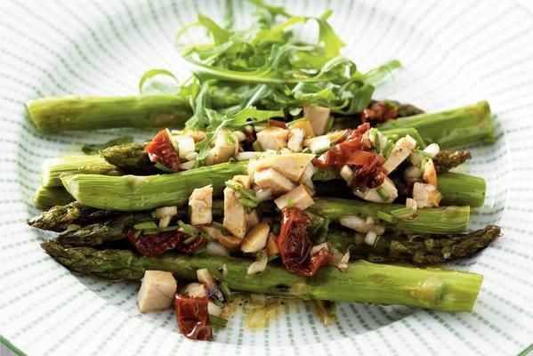 roasted asparagus with smoked chicken