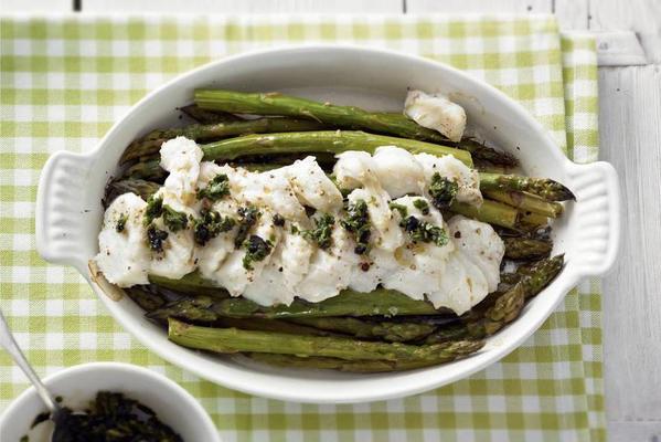 cod with asparagus and rucola salsa