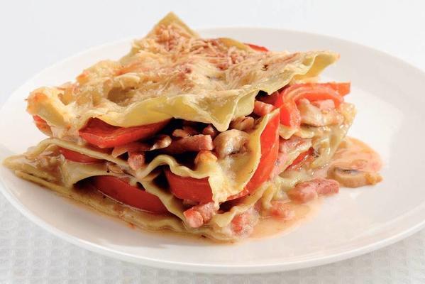 lasagna with mushrooms and bacon