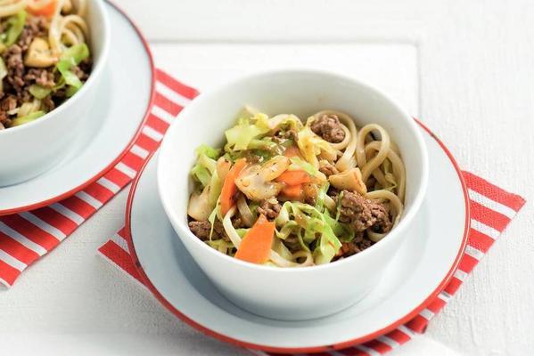 noodles with cabbage and minced meat
