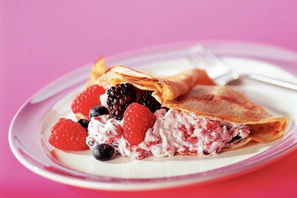 pancake with forest fruits