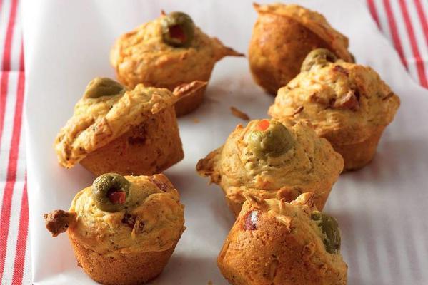 carrot muffins with ham and olives