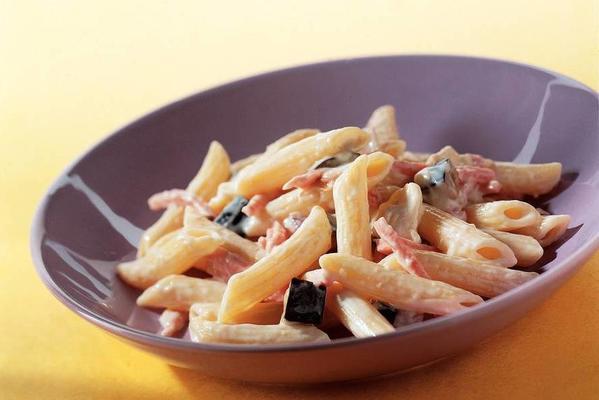 pasta with ham and brie