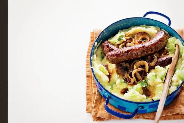 bratwurst with onions syrup