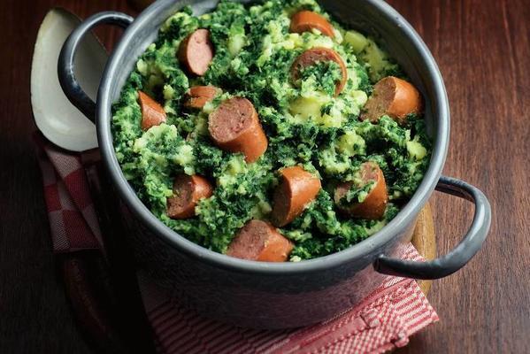 Kale with sausage)