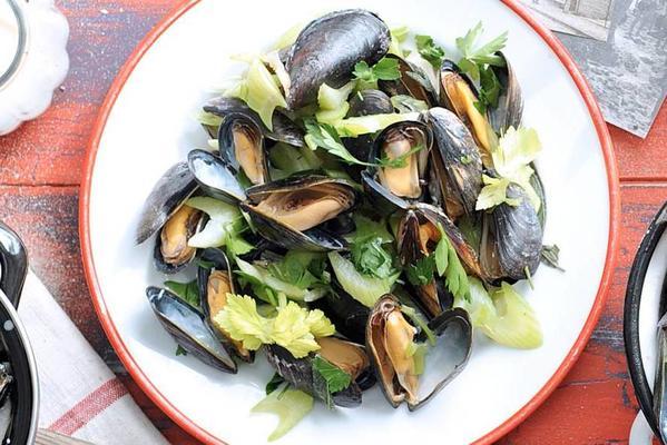mussels with herbs and celery