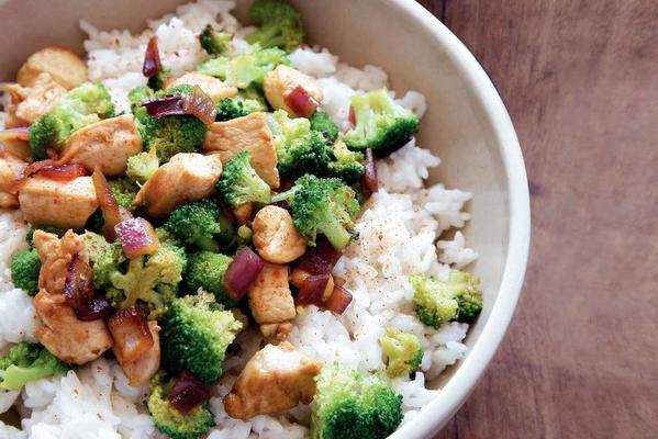spicy chicken-broccoli dish