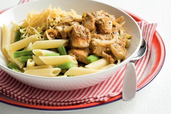 penne with chicken and pesto
