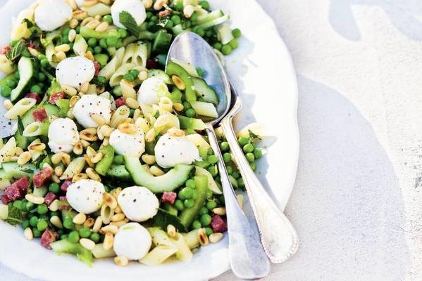pasta salad with green vegetables