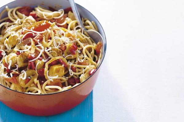 summer pasta with chicken and tomato