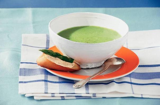 green asparagus soup with chicken crostini