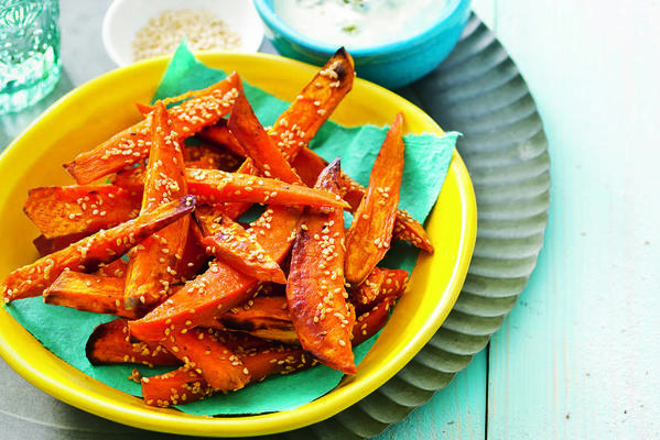 sweet potato fries with blue-cheesedip