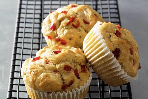 cheese muffins with red pepper